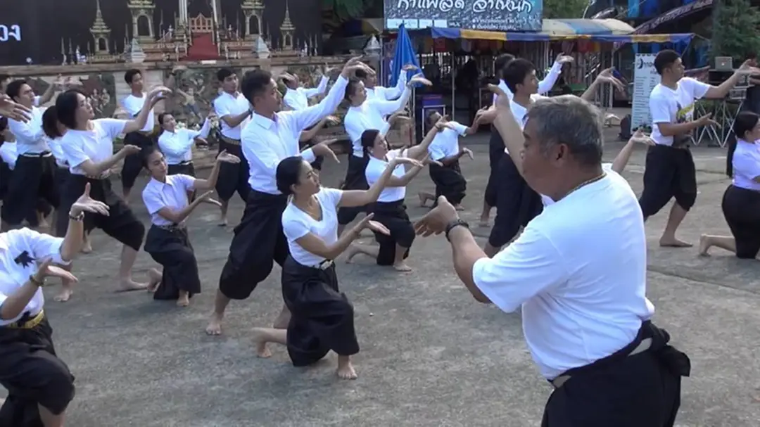 จ.หนองคาย คณะครูนาฎศิลป์ซ้อมรำถวายอาลัยในงานพระราชพิธีถวายพระเพลิงพระบรมศพ จ.หนองคาย คณะครูนาฎศิลป์ซ้อมรำถวายอาลัยในงานพระราชพิธีถวายพระเพลิงพระบรมศพ