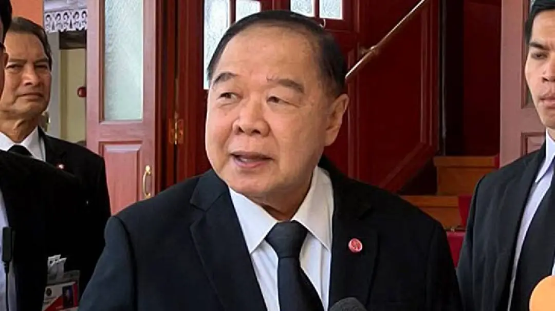 "ประวิตร" สั่งเหล่าทัพช่วยปชช.ประสบอุทกภัยให้ทั่วถึง "ประวิตร" สั่งเหล่าทัพช่วยปชช.ประสบอุทกภัยให้ทั่วถึง
