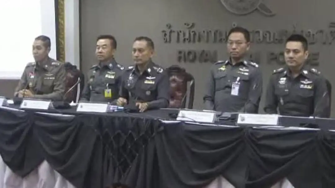 เปิดโฉม ทีมโฆษกตร.ชุดใหม่ เน้น "เข้มข้น-ทันเหตุการณ์" เปิดโฉม ทีมโฆษกตร.ชุดใหม่ เน้น "เข้มข้น-ทันเหตุการณ์"
