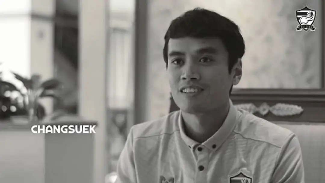เดินตามรอยพ่อ “ศิวรักษ์” ยึดปรัชญาเศรษฐกิจพอเพียงในการดำเนินชีวิต เดินตามรอยพ่อ “ศิวรักษ์” ยึดปรัชญาเศรษฐกิจพอเพียงในการดำเนินชีวิต