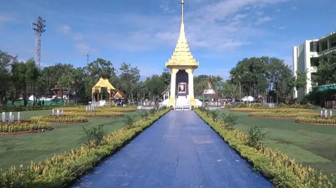ซ้อมย่อยพิธีการและขั้นตอนการถวายดอกไม้จันทน์ จ. สุโขทัย ซ้อมย่อยพิธีการและขั้นตอนการถวายดอกไม้จันทน์ จ. สุโขทัย