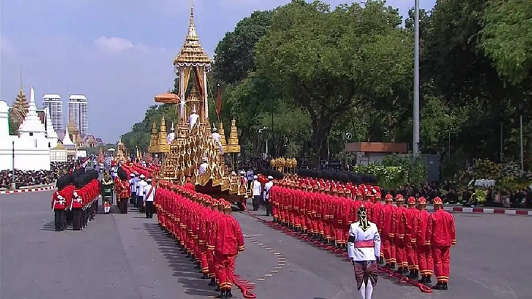 สื่อต่างประเทศเผยแพร่ข่าวไปทั่วโลก "ยิ่งใหญ่ สมพระเกียรติ" พระราชพิธีถวายพระเพลิงพระบรมศพฯในหลวงรัชกาลที่ 9 กษัตริย์ผู้ยิ่งใหญ่ของปวงชนชาวไทย