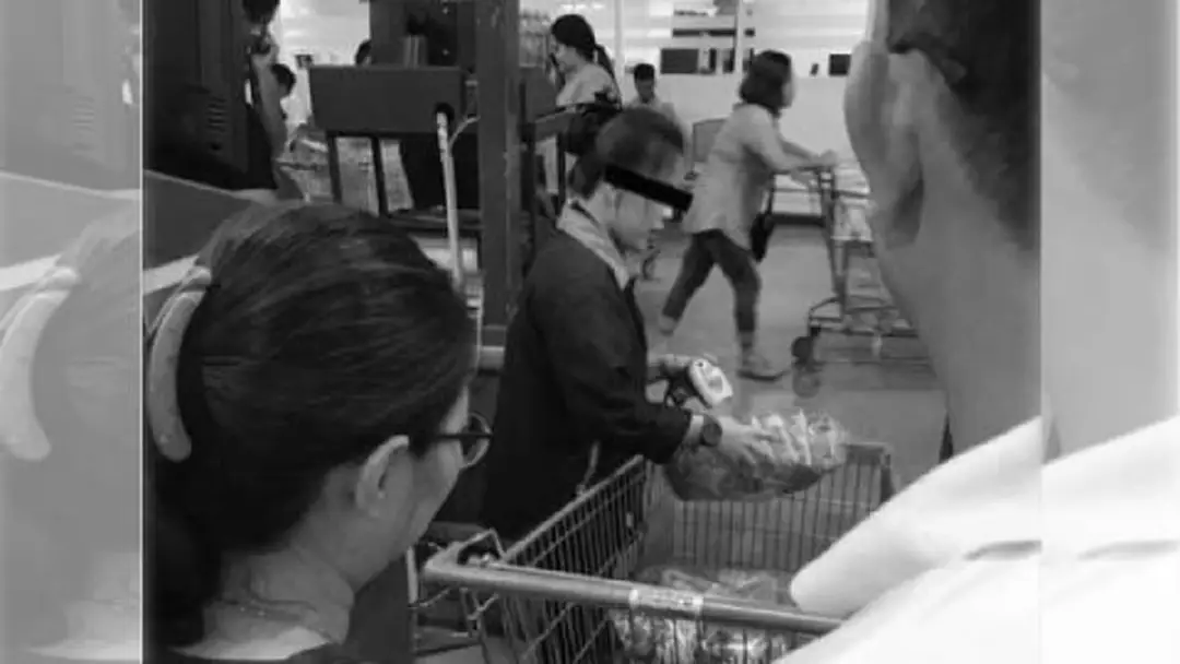 “หนุ่ม” โวยวาย ซื้อของ 29 ชิ้น? ทำไมจ่ายช่อง 10 ชิ้นไม่ได้? “พนักงาน” ลั่น "อ่านป้ายไม่ออกเหรอคะ แขวนอยู่ด้านบนนะ"? ได้ยินแล้วถึงกับเงิบกันทั้งห้าง ?? “หนุ่ม” โวยวาย ซื้อของ 29 ชิ้น? ทำไมจ่ายช่อง 10 ชิ้นไม่ได้? “พนักงาน” ลั่น "อ่านป้ายไม่ออกเหรอคะ แขวนอยู่ด้านบนนะ"? ได้ยินแล้วถึงกับเงิบกันทั้งห้าง ??