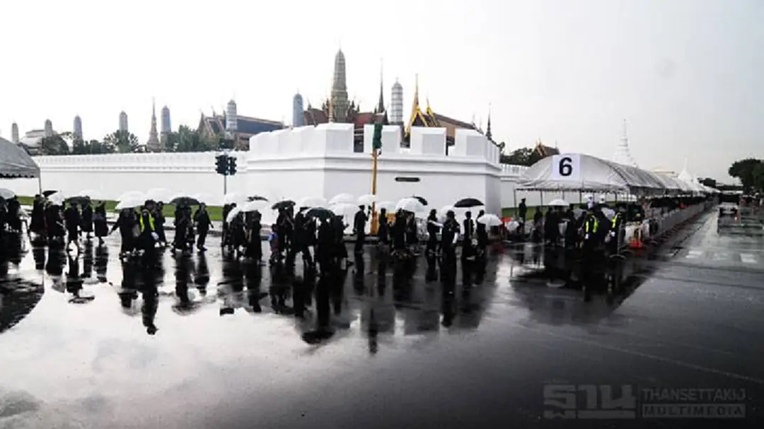 บริการฟรี! “มอเตอร์ไซค์ 300 คัน” อำนวยความสะดวก ปชช. ร่วมงานพระราชพิธี บริการฟรี! “มอเตอร์ไซค์ 300 คัน” อำนวยความสะดวก ปชช. ร่วมงานพระราชพิธี