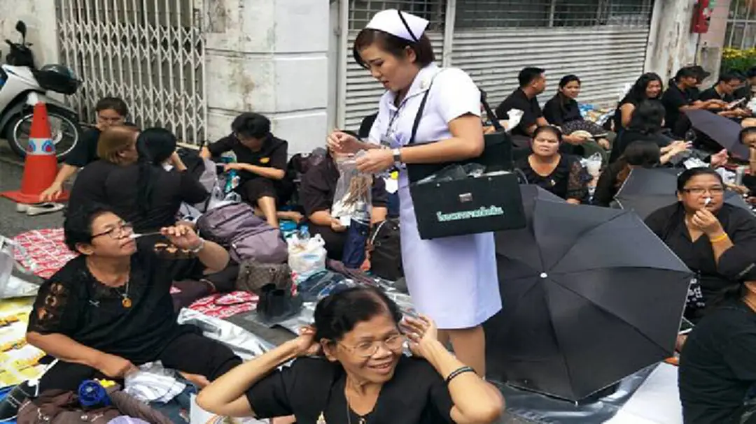 สาธารณสุขส่ง "คุณหมอเดินเท้า"ดาวกระจาย ดูแลหัวใจของพระราชา สาธารณสุขส่ง "คุณหมอเดินเท้า"ดาวกระจาย ดูแลหัวใจของพระราชา