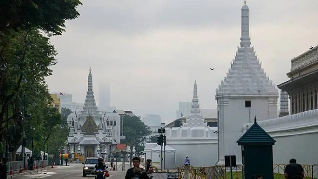 บรรยากาศรอบพระบรมมหาราชวัง 6 ต.ค.60 (ภาพชุด)
