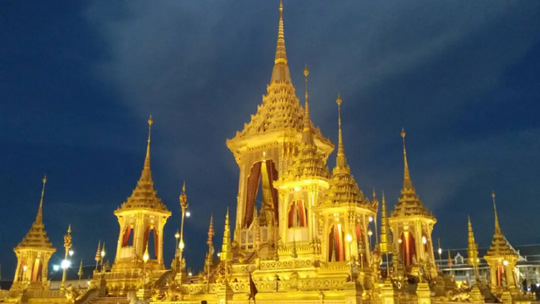 "พระเมรุมาศ"สมพระเกียรติสูงสุด (ภาพชุด)