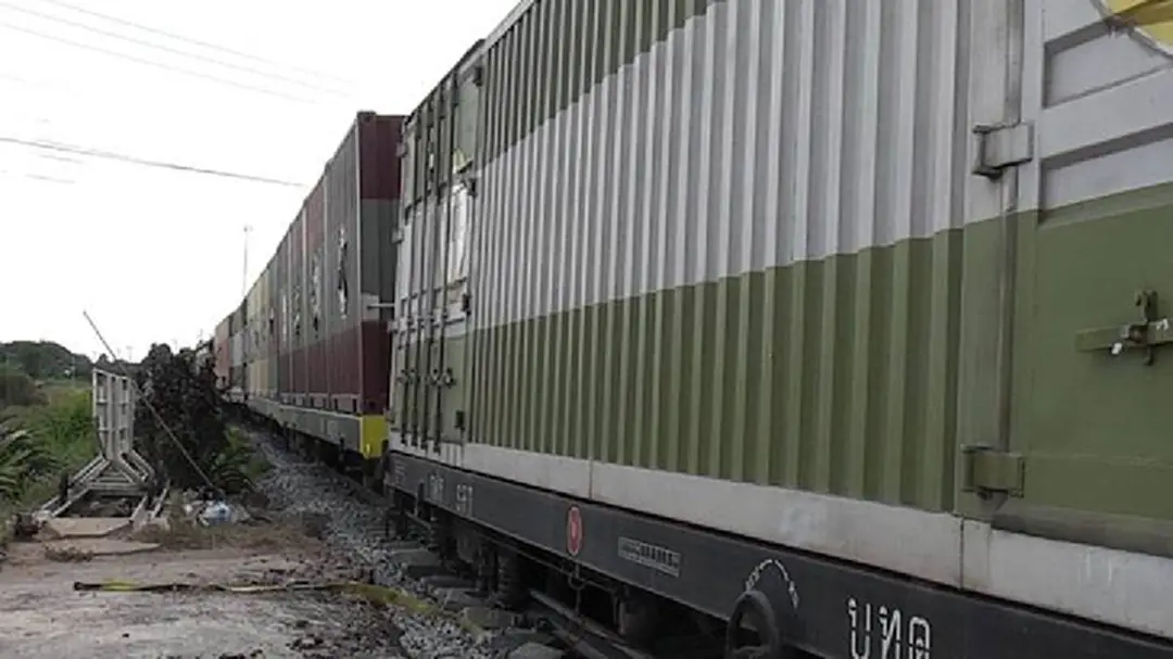 รถไฟบรรทุกสินค้าตกราง เส้นทาง พิจิตร-สากเหล็ก รถไฟบรรทุกสินค้าตกราง เส้นทาง พิจิตร-สากเหล็ก