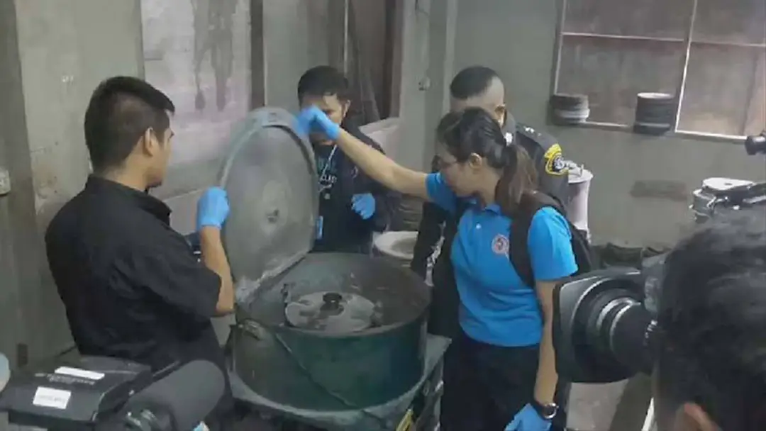 คาหนังคาเขา ทลายรง.ผลิตเหรียญพระราชพิธีฯปลอม รวบเฮียแก้วสอบ คาหนังคาเขา ทลายรง.ผลิตเหรียญพระราชพิธีฯปลอม รวบเฮียแก้วสอบ