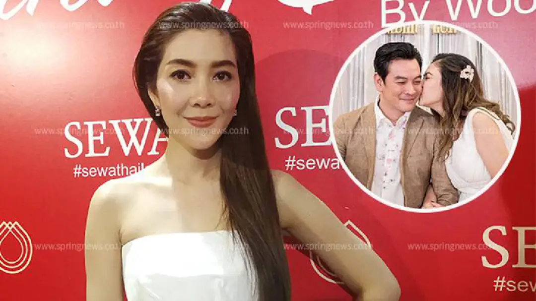 “วุ้นเส้น” ไม่สนคนเม้าท์ปมหย่า “ชาคริต” เพราะไม่ยอมท้อง ยินดีเรื่องแต่งงาน (มีคลิป) “วุ้นเส้น” ไม่สนคนเม้าท์ปมหย่า “ชาคริต” เพราะไม่ยอมท้อง ยินดีเรื่องแต่งงาน (มีคลิป)
