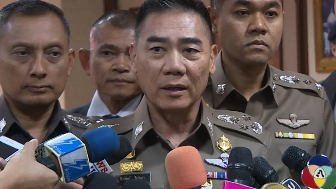 ผบ.ตร. ชี้! พบเบาะแส "แก๊งจ้างติดคุก" เชื่อมคดี "ครูจอมทรัพย์" ผบ.ตร. ชี้! พบเบาะแส "แก๊งจ้างติดคุก" เชื่อมคดี "ครูจอมทรัพย์"