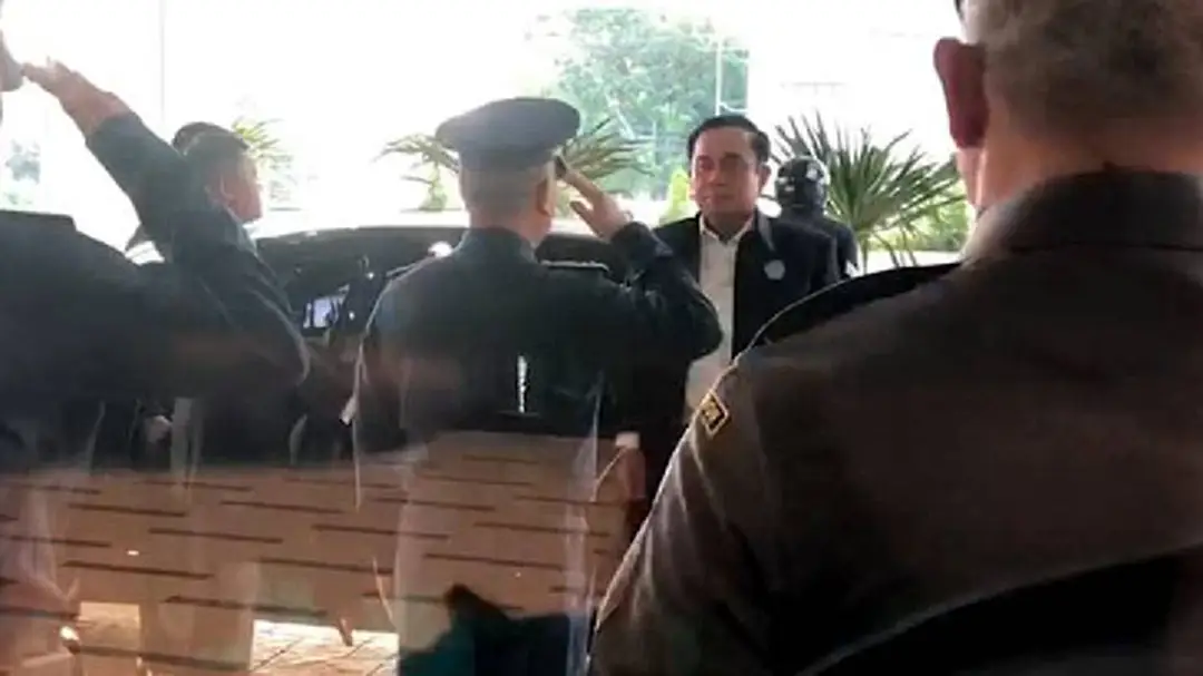 "นายกฯ" ลงพื้นที่ ปัตตานี-สงขลา ประชุมครม.สัญจร "นายกฯ" ลงพื้นที่ ปัตตานี-สงขลา ประชุมครม.สัญจร