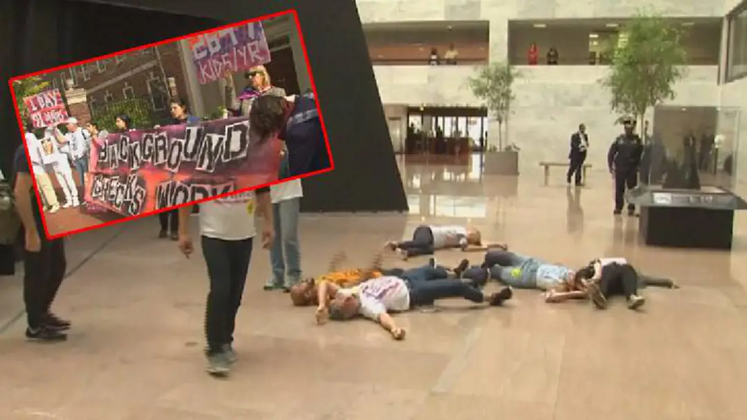 "กลุ่มต้านอาวุธปืน" เรียกร้องรัฐบาลสหรัฐฯให้มี "กันคอนโทรล"