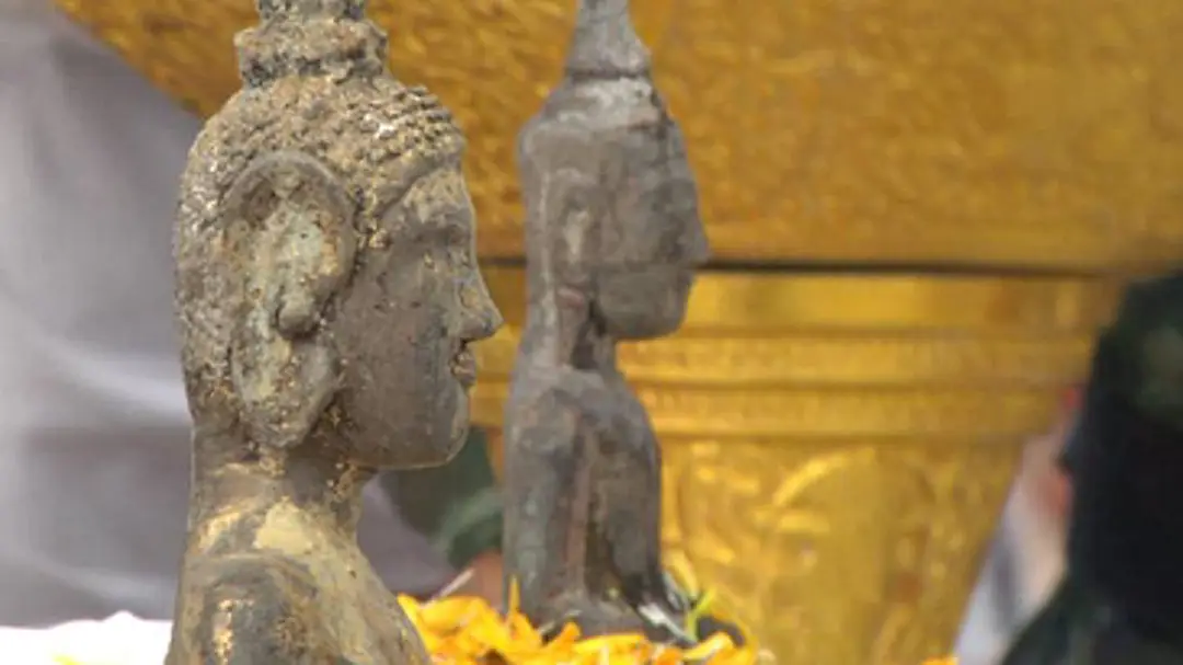 ฮือฮา! ขุดเจาะพระพุทธรูปโบราณ 2 องค์ที่ได้รับพระราชทานจากร.5 อัญเชิญประดิษฐานในเจดีย์องค์ใหม่ จ.มหาสารคาม ฮือฮา! ขุดเจาะพระพุทธรูปโบราณ 2 องค์ที่ได้รับพระราชทานจากร.5 อัญเชิญประดิษฐานในเจดีย์องค์ใหม่ จ.มหาสารคาม
