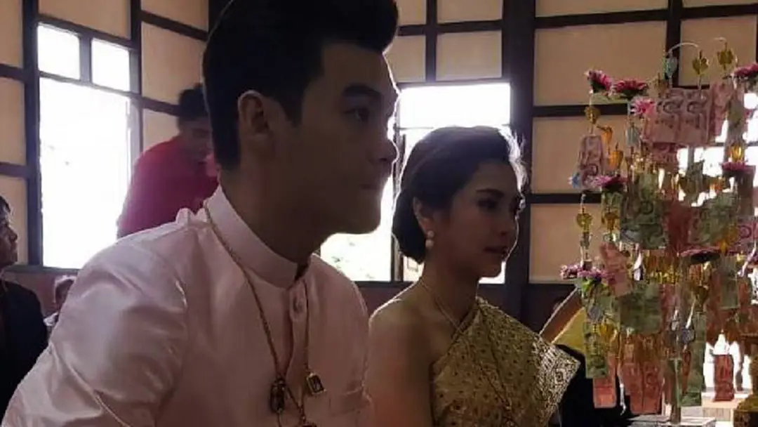 สละโสดอีกราย! พั้นช์ควงปลั๊กแฟนหนุ่มวิวาห์แบบเรียบง่าย สละโสดอีกราย! พั้นช์ควงปลั๊กแฟนหนุ่มวิวาห์แบบเรียบง่าย