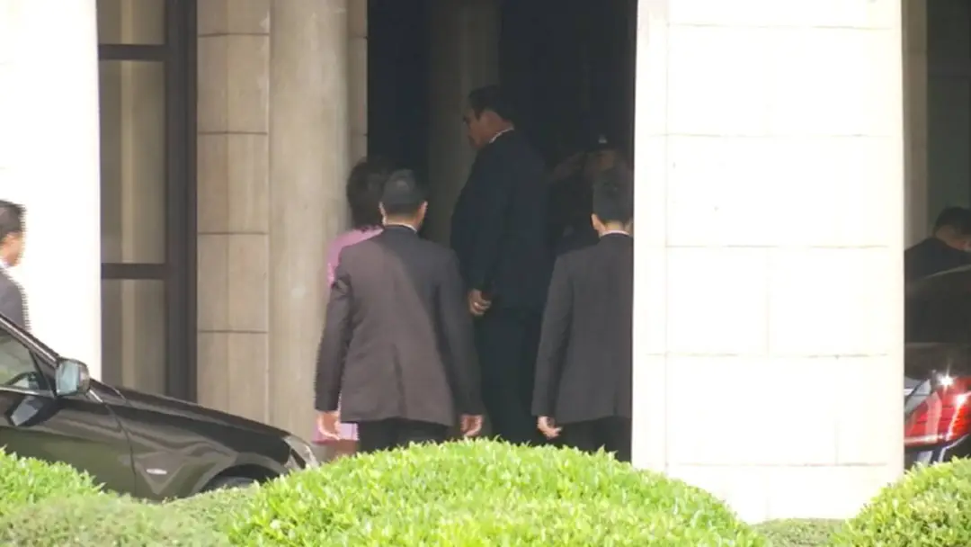นายกฯ กลับถึงไทยแล้ว หลังร่วมการประชุมสุดยอดผู้นำอาเซียน นายกฯ กลับถึงไทยแล้ว หลังร่วมการประชุมสุดยอดผู้นำอาเซียน