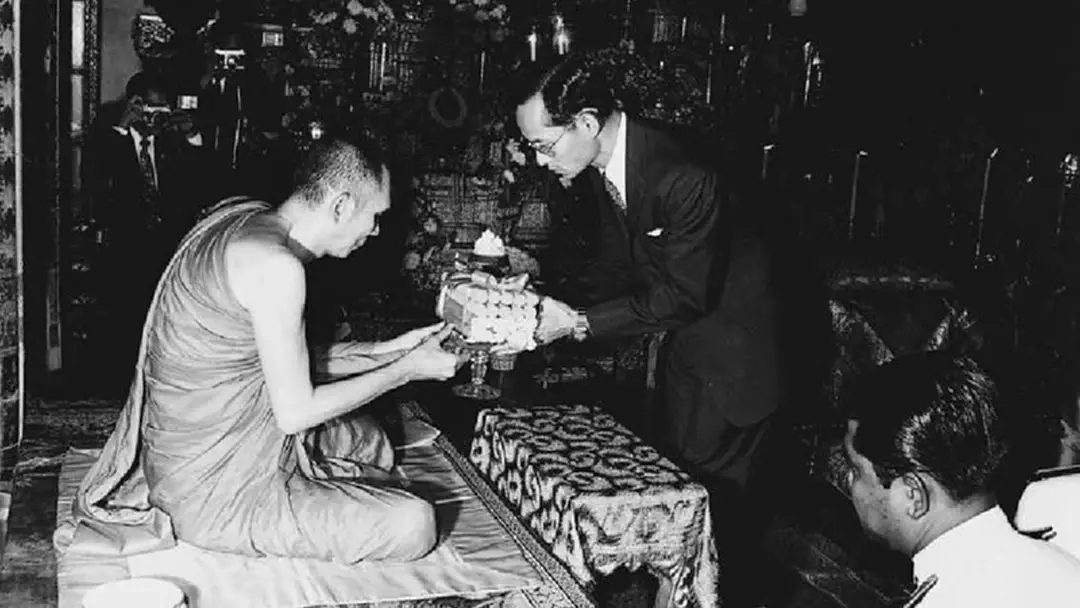 ที่ปรึกษาวิปัสนาธุระ ของพระเจ้าแผ่นดินในหลวง ร.๙ สมเด็จพระญาณสังวรฯ พระอริยเจ้าผู้ถือเรื่องประเพณีปฏิบัติต่อเจ้านายทุกพระองค์ ที่ปรึกษาวิปัสนาธุระ ของพระเจ้าแผ่นดินในหลวง ร.๙ สมเด็จพระญาณสังวรฯ พระอริยเจ้าผู้ถือเรื่องประเพณีปฏิบัติต่อเจ้านายทุกพระองค์