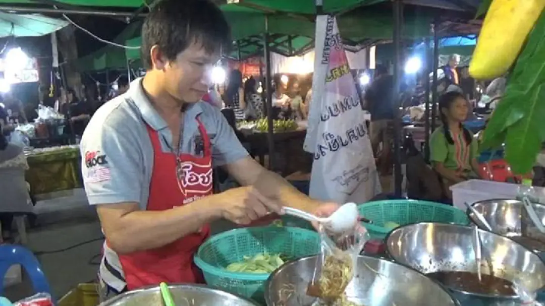 มะม่วงน้ำปลาหวานสูตรเด็ด หนุ่มพะเยาโกยรายได้วันครึ่งหมื่น มะม่วงน้ำปลาหวานสูตรเด็ด หนุ่มพะเยาโกยรายได้วันครึ่งหมื่น
