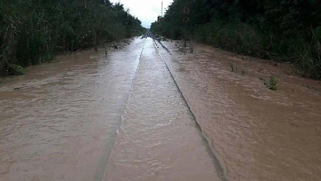 รฟท.แจ้งหยุดเดินรถสายใต้ น้ำท่วมสถานีชะอำผ่านไม่ได้ รฟท.แจ้งหยุดเดินรถสายใต้ น้ำท่วมสถานีชะอำผ่านไม่ได้