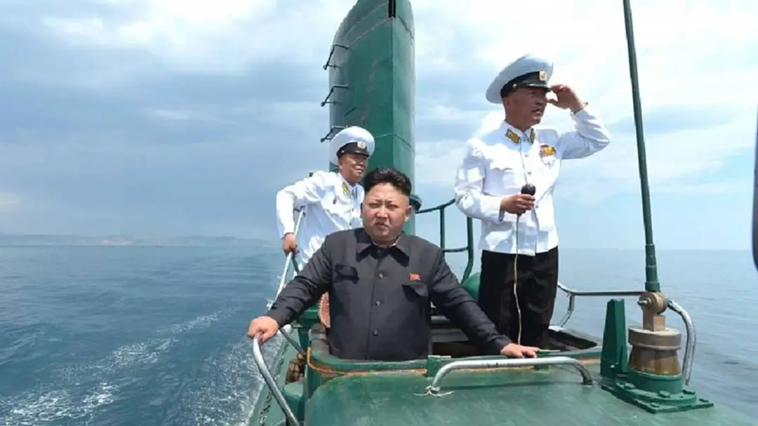 ภาพถ่ายดาวเทียมชี้ เกาหลีเหนือกำลังสร้าง“เรือดำน้ำติดขีปนาวุธ” ลำแรกของประเทศ ภาพถ่ายดาวเทียมชี้ เกาหลีเหนือกำลังสร้าง“เรือดำน้ำติดขีปนาวุธ” ลำแรกของประเทศ
