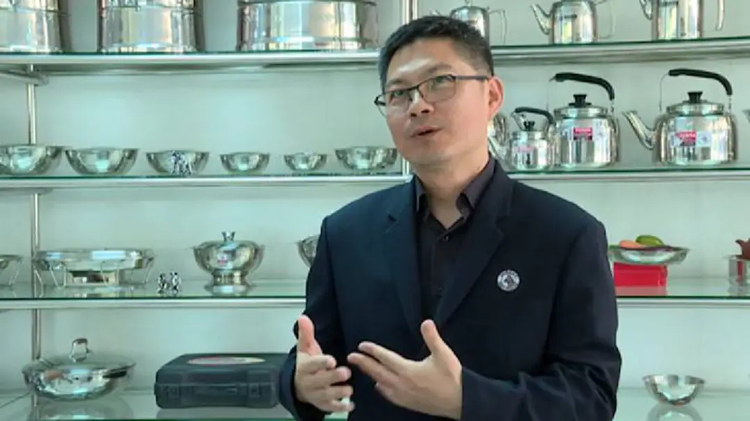 เสถียรสเตนเลสสตีล พัฒนา "หัวม้าลาย" สู่ตลาดโลก เสถียรสเตนเลสสตีล พัฒนา "หัวม้าลาย" สู่ตลาดโลก