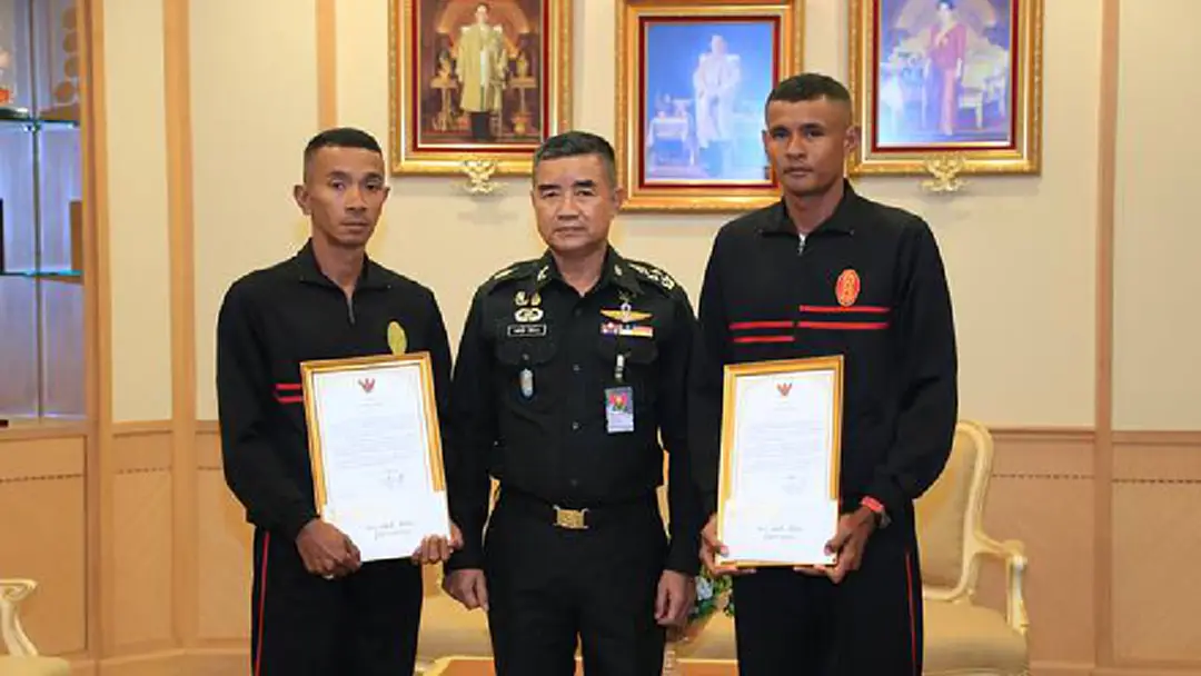 ผบ.ทบ.ชื่นชม2ทหารร่วมวิ่งคู่ตูน เกิดความรักความสามัคคี