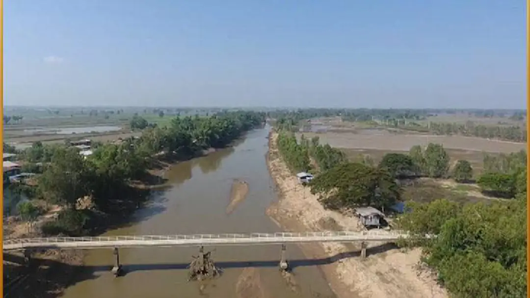 แม่น้ำยมลดระดับรวดเร็วจนเห็นเนินทราย จ.พิจิตร