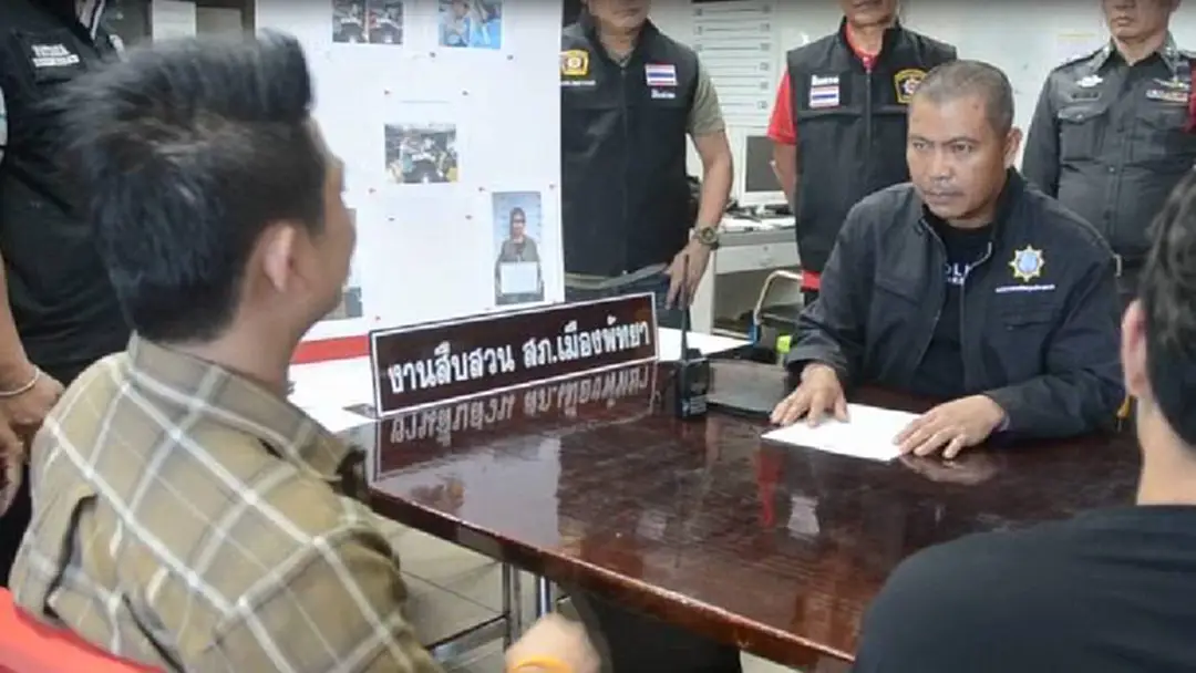 รวบทันควัน2หนุ่มทำร้ายนทท.เกาหลี อ้างอีกฝ่ายเมาให้ของลับ รวบทันควัน2หนุ่มทำร้ายนทท.เกาหลี อ้างอีกฝ่ายเมาให้ของลับ