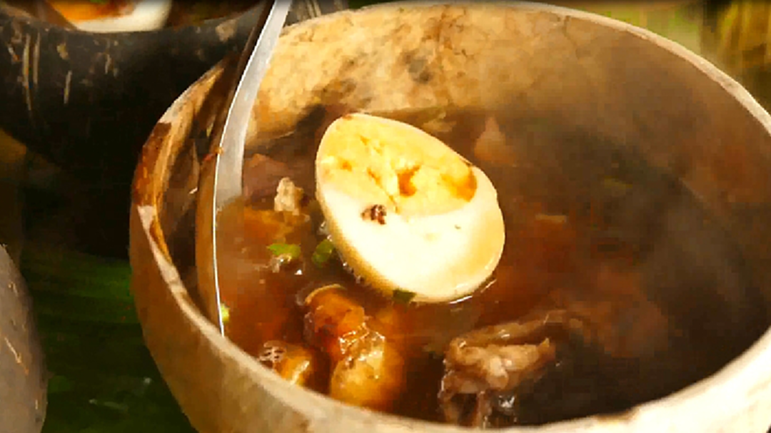 พิสูจน์ความอร่อย ก๋วยจั๊บกะลา ตลาดไทยย้อนยุคบ้านระจัน