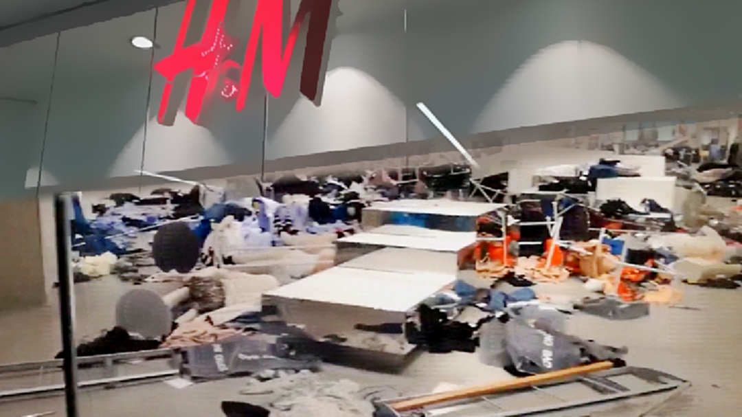 กลุ่มประท้วงลั่น! "สายเกินไปแล้ว" จี้ทุกห้างเลิกขาย H&M