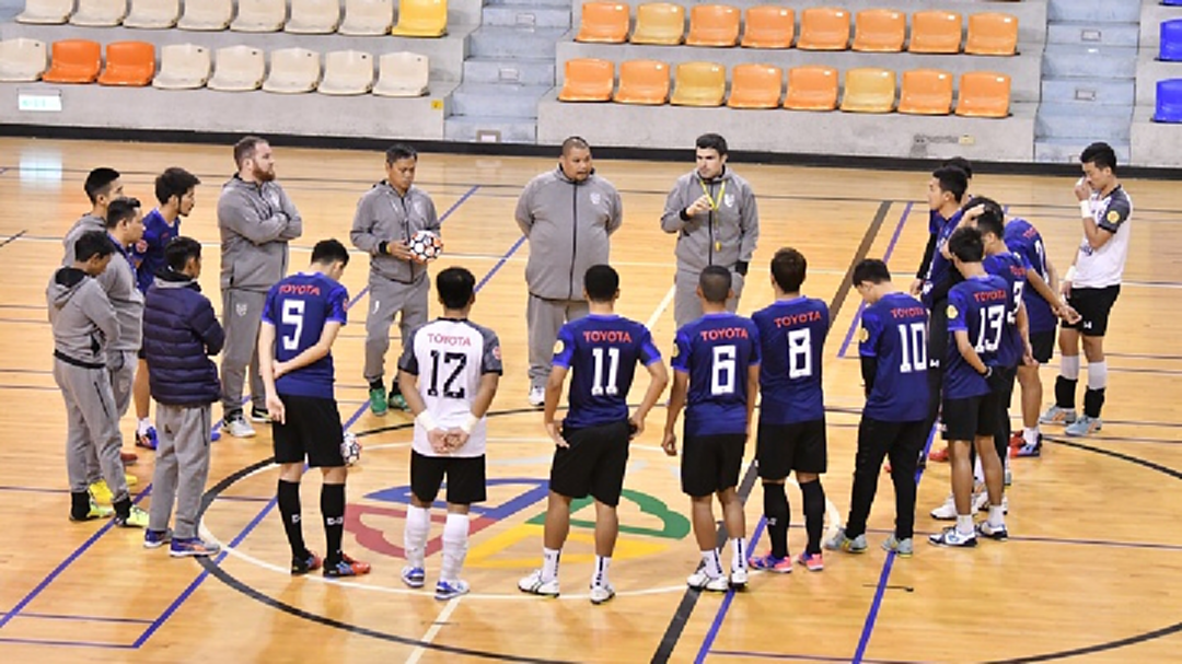 "โต๊ะเล็กไทย" ลงซ้อมก่อนดวล เลบานอน “ปูลปิส” เผยอากาศหนาวแค่ปัจจัยภายนอกสิ่งสำคัญอยู่ที่ใจ "โต๊ะเล็กไทย" ลงซ้อมก่อนดวล เลบานอน “ปูลปิส” เผยอากาศหนาวแค่ปัจจัยภายนอกสิ่งสำคัญอยู่ที่ใจ