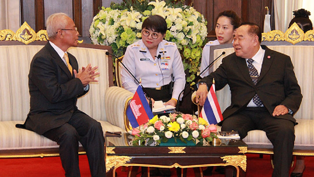 "ประวิตร" ต้อนรับ "ทูตกัมพูชา" สานความร่วมมือทางทหาร "ประวิตร" ต้อนรับ "ทูตกัมพูชา" สานความร่วมมือทางทหาร