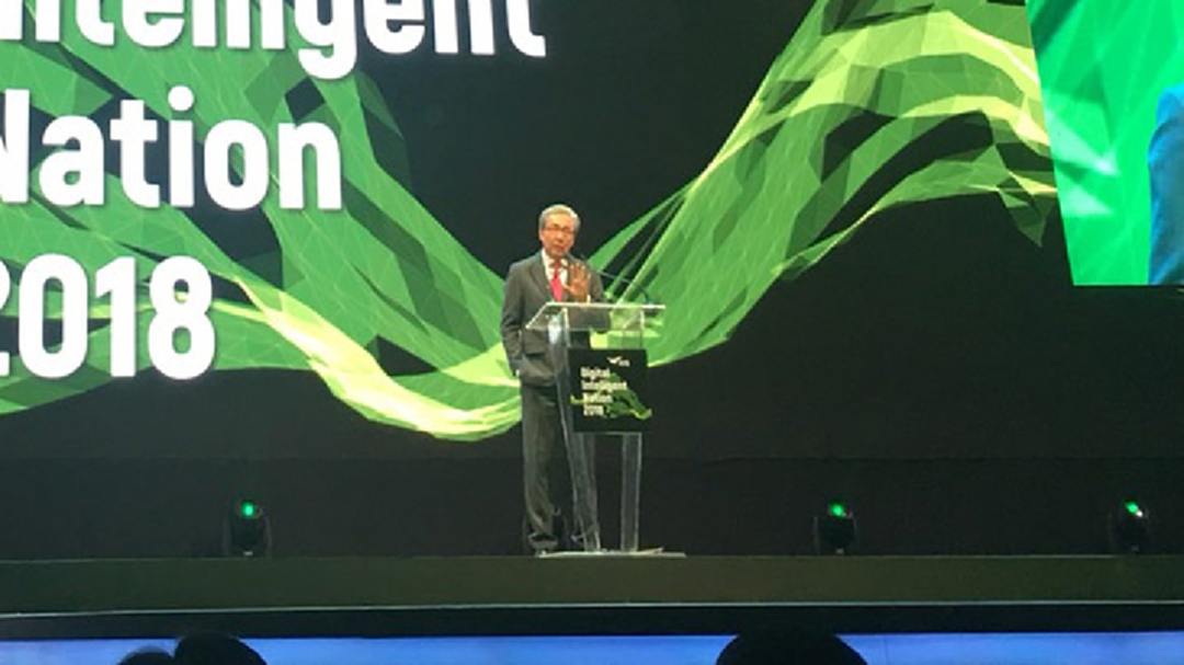 "สมคิด" กล่าวปาฐกถางาน Digital Intelligent Nation 2018 เจาะลึกเทคโนโลยี loT "สมคิด" กล่าวปาฐกถางาน Digital Intelligent Nation 2018 เจาะลึกเทคโนโลยี loT