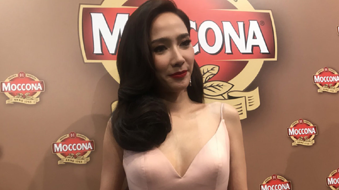 [คลิปดูเต็มไม่ตัด] อั้ม พัชราภา  พ้อวาสนายังไม่ถึงแต่งงาน รับไม่เปิดใจให้ใคร