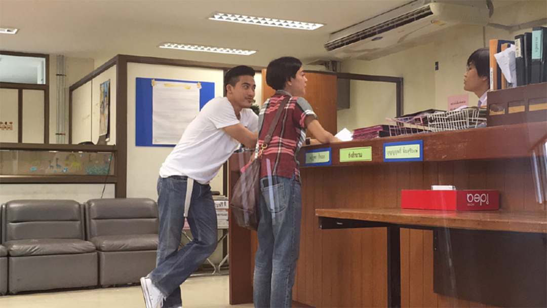 อัยการเลื่อนสั่งฟ้อง "สายป่าน" โพสต์หนอนน้อยลงโซเชียล