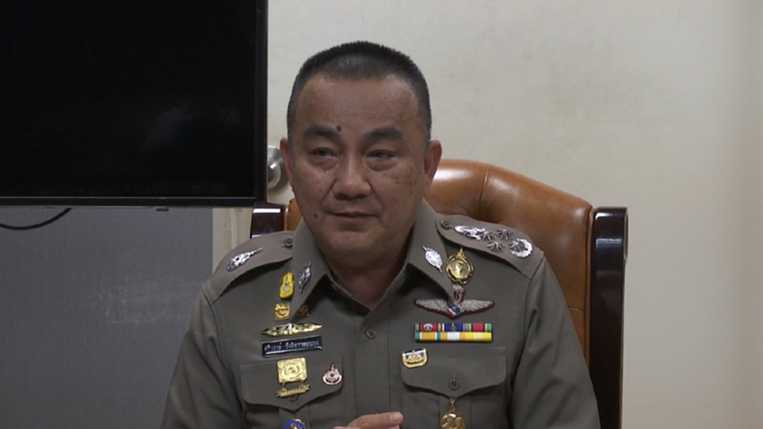"ศรีวราห์" เตรียมเอาผิดม็อบมวลชนอยากเลือกตั้ง "ศรีวราห์" เตรียมเอาผิดม็อบมวลชนอยากเลือกตั้ง