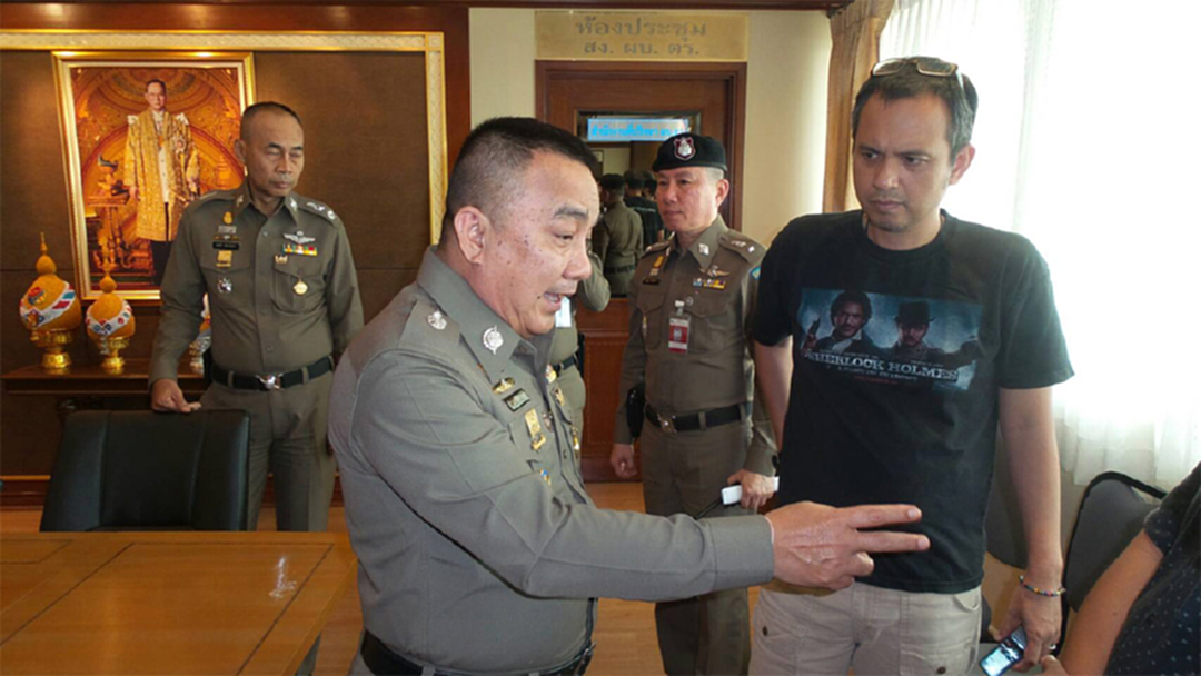 “ศรีวราห์” เตรียมเอาผิดคนโพสต์เฟซบุ๊กใส่ร้ายคดี “เปรมชัย” “ศรีวราห์” เตรียมเอาผิดคนโพสต์เฟซบุ๊กใส่ร้ายคดี “เปรมชัย”