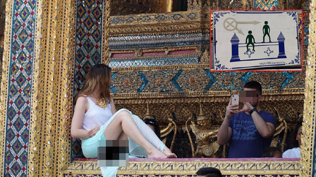 รวบแล้ว! ฝรั่งปีนกำแพงวัดพระแก้วโพสต์ท่าถ่ายรูป รวบแล้ว! ฝรั่งปีนกำแพงวัดพระแก้วโพสต์ท่าถ่ายรูป