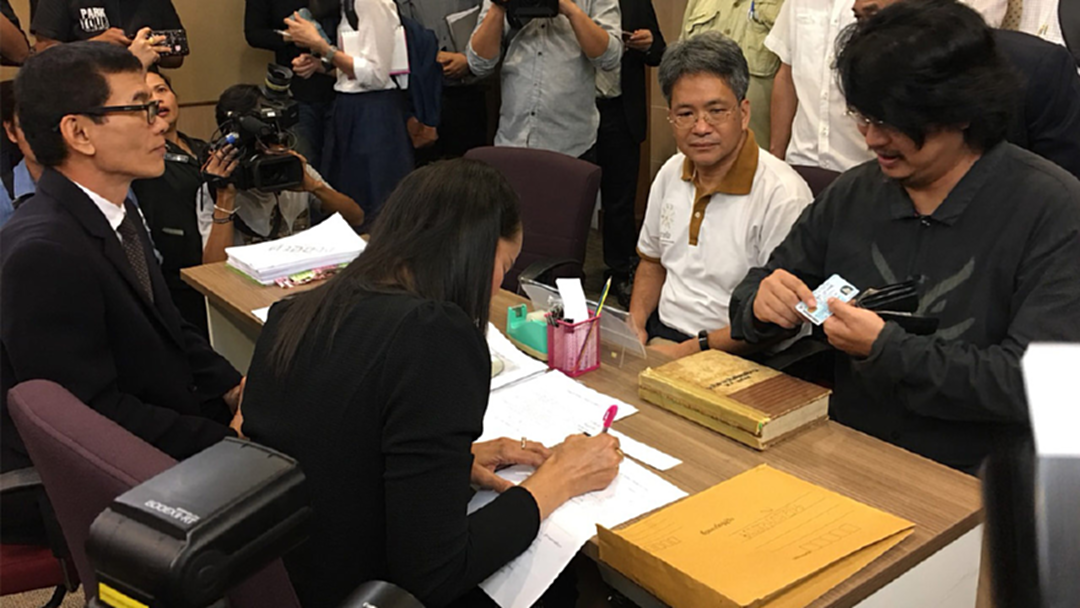 บก.ลายจุด ตั้งพรรคเกรียน ตั้งใจให้เป็นพรรคของมวลชน บก.ลายจุด ตั้งพรรคเกรียน ตั้งใจให้เป็นพรรคของมวลชน