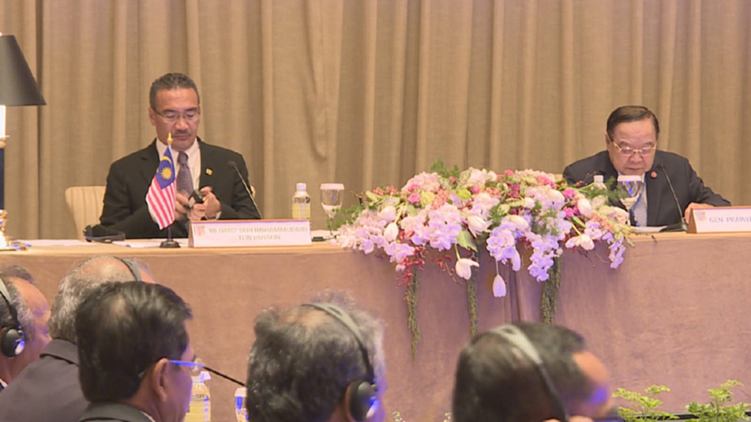 รมว กลาโหม ประชุม จีบีซี ! หารือ “ความมั่นคงชายแดน“ รมว กลาโหม ประชุม จีบีซี ! หารือ “ความมั่นคงชายแดน“