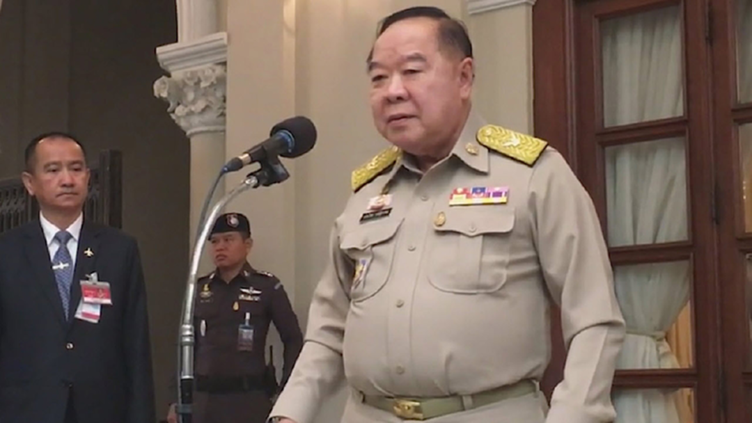 ประวิตร ยันไม่ยุบคสช.! ถามกลับ “ทำได้หรือไม่” ประวิตร ยันไม่ยุบคสช.! ถามกลับ “ทำได้หรือไม่”