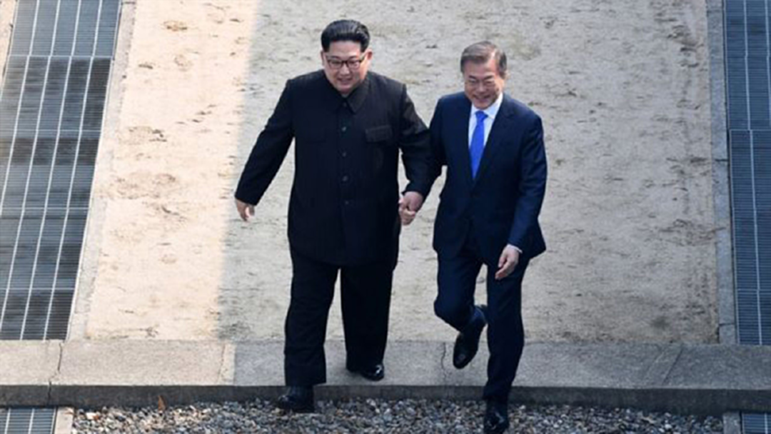 ไทยยินดี "2 ผู้นำเกาหลี" ร่วมหารือครั้งแรกในรอบ 11 ปี เพื่อนำไปสู่ความสันติ ไทยยินดี "2 ผู้นำเกาหลี" ร่วมหารือครั้งแรกในรอบ 11 ปี เพื่อนำไปสู่ความสันติ