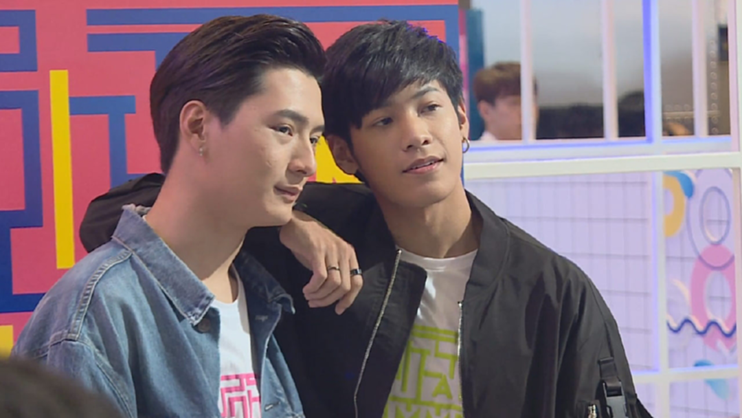 ทีมพีรญาฟินหนัก ! คริส - สิงโต จัดเต็มช็อตมุ้งมิ้งเสิร์ฟแฟนๆ [คลิป]