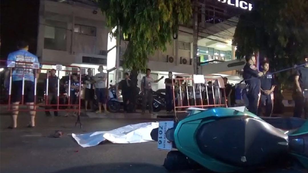รถพ่วง 18 ล้อ ทับหนุ่มวัย 15 ปีดับคาล้อ