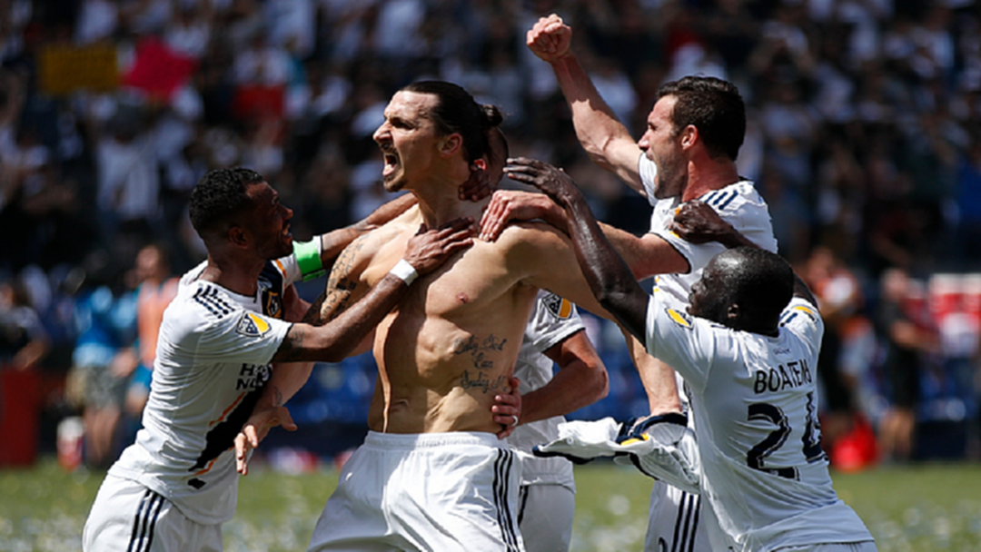 Sport Click Click : "ซลาตัน" บอกความในใจว่าอย่างไร หลังยิงประตู อยากรู้ Click เลย