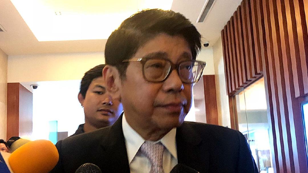 "วิษณุ" โยนถาม "อภิสิทธิ์" ใครในรัฐบาลสกัดกลุ่มทุนสนุนพรรคการเมือง "วิษณุ" โยนถาม "อภิสิทธิ์" ใครในรัฐบาลสกัดกลุ่มทุนสนุนพรรคการเมือง