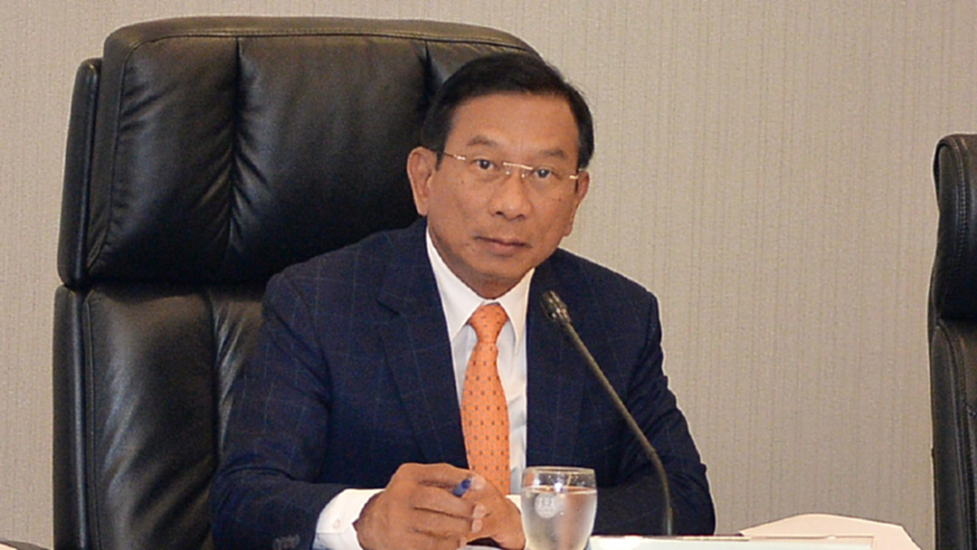 "บิ๊กฉัตร" ยัน"พงศ์พร" ไม่ได้ทำอะไรผิด เตือนปลุกม็อบพระไม่ใช่เรื่องดี "บิ๊กฉัตร" ยัน"พงศ์พร" ไม่ได้ทำอะไรผิด เตือนปลุกม็อบพระไม่ใช่เรื่องดี