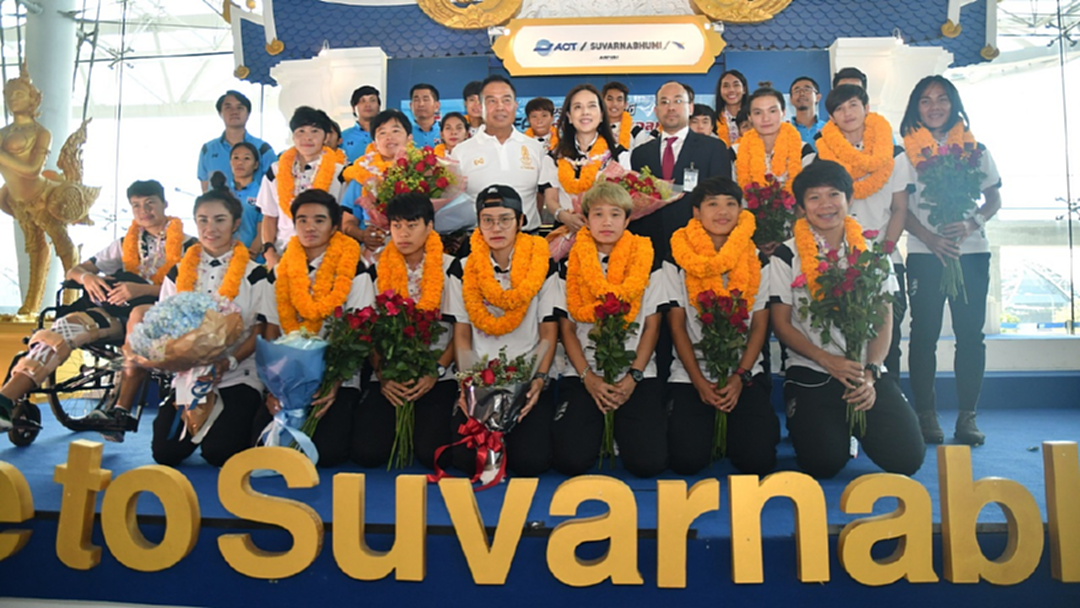 รับทรัพย์ "ทัพชบาแก้ว" ถึงไทย รับเงินอัดฉีดรวม 35 ล้านบาท รับทรัพย์ "ทัพชบาแก้ว" ถึงไทย รับเงินอัดฉีดรวม 35 ล้านบาท