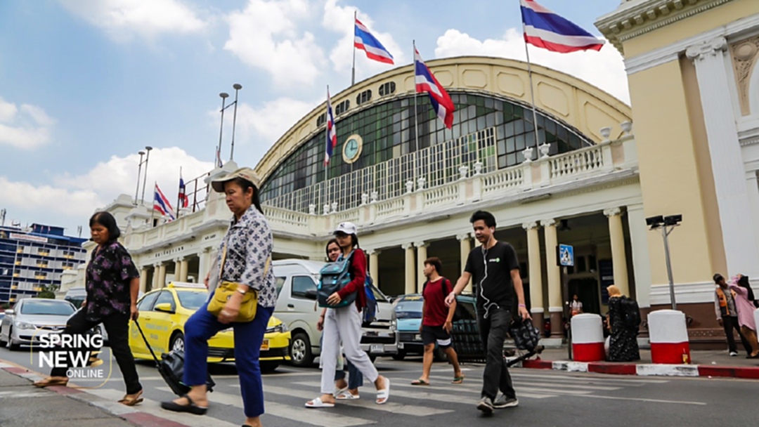 ประมวลภาพ "หัวลำโพง รองรับผู้โดยสารกลับภูมิลำเนา สงกรานต์นี้"
