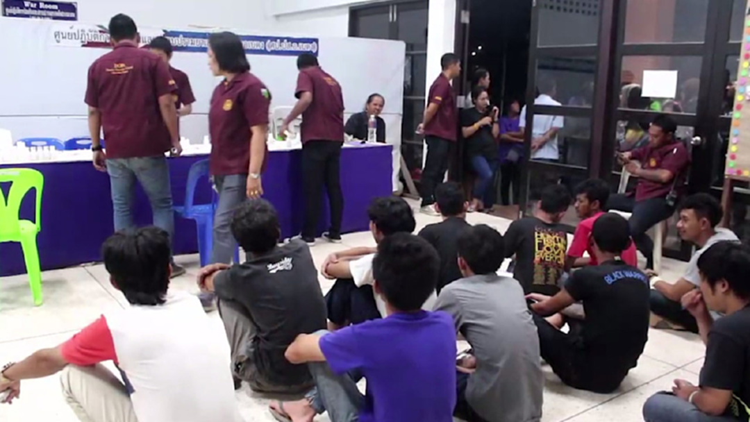 ยะลา พบ! “สารเสพติด” ในร่างกายผู้เข้าคัดเลือกทหารเกือบร้อยคน ยะลา พบ! “สารเสพติด” ในร่างกายผู้เข้าคัดเลือกทหารเกือบร้อยคน